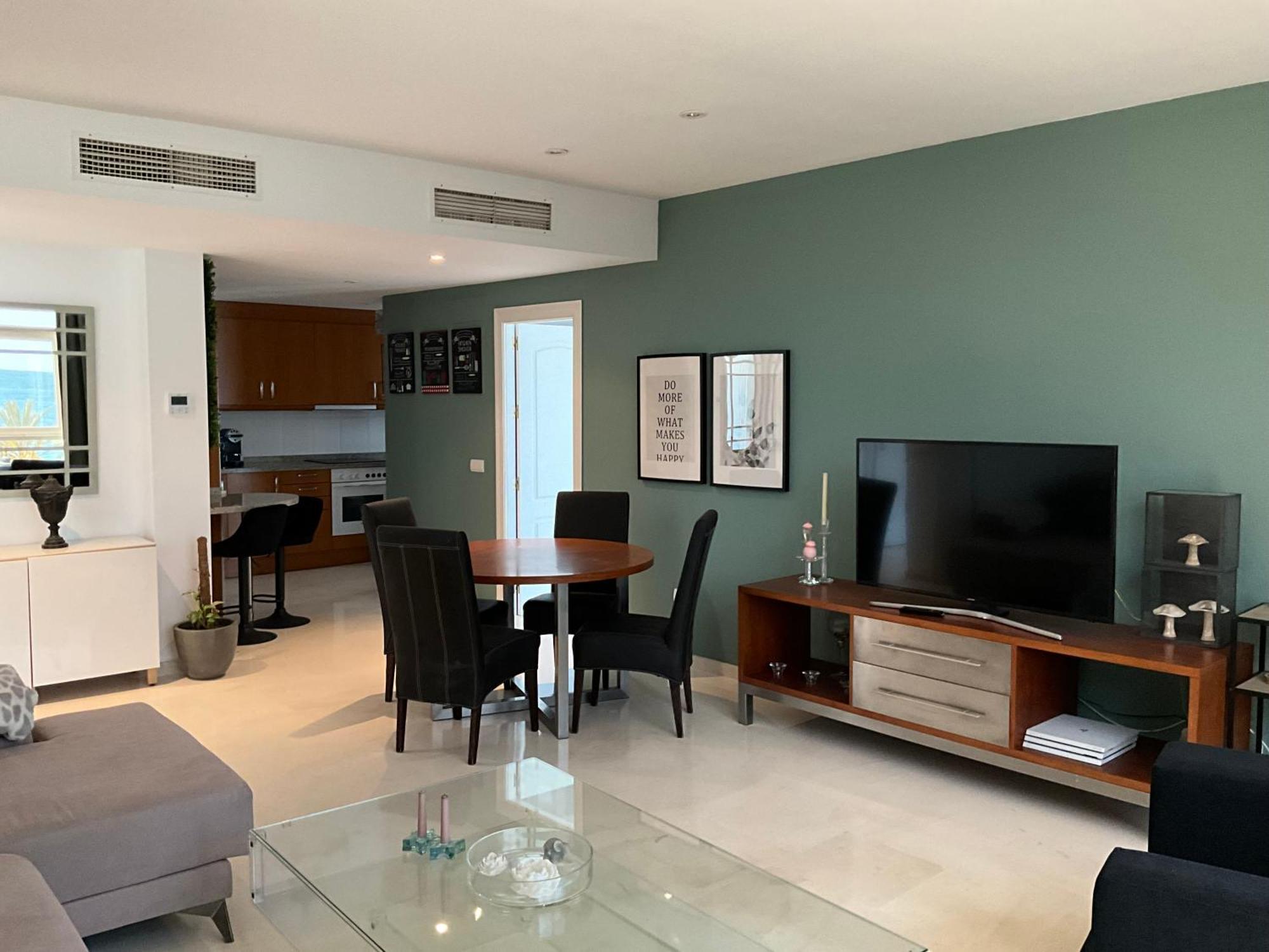 First Line Sea Apartment By Oliva Estepona Luaran gambar