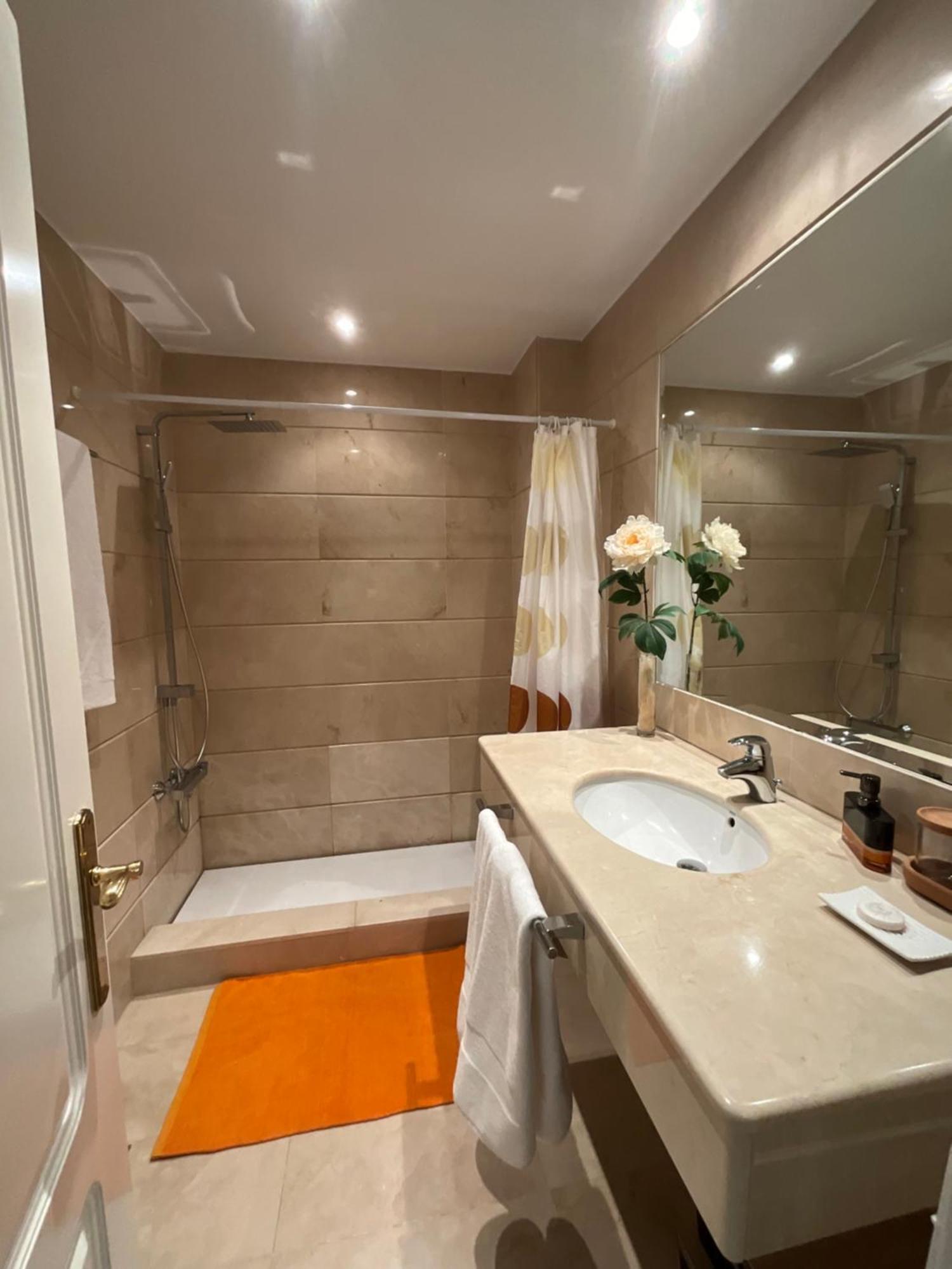 First Line Sea Apartment By Oliva Estepona Luaran gambar